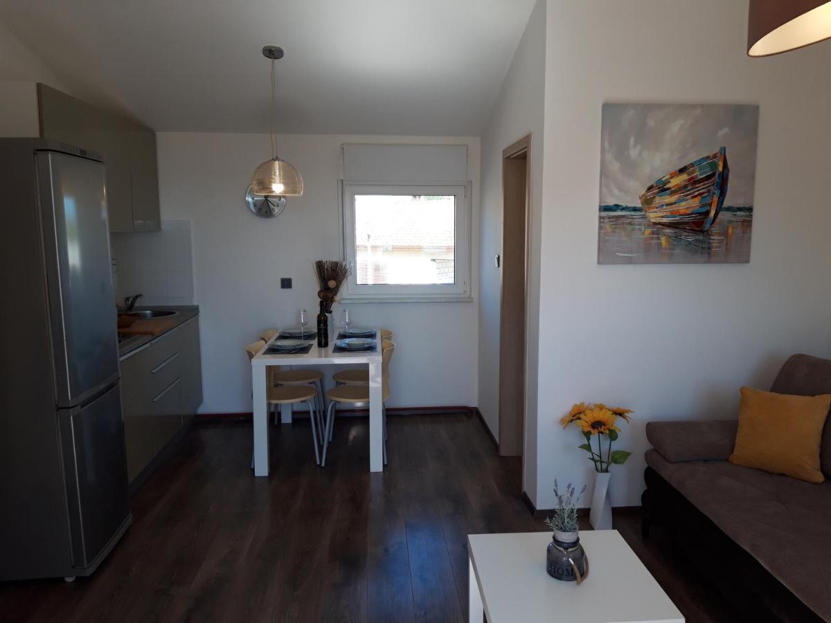 Apartments Pineta Franko Fazana Ngoại thất bức ảnh