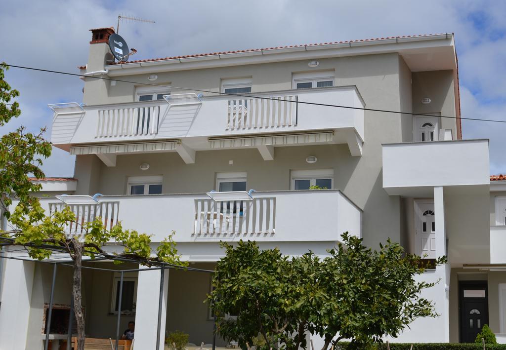 Apartments Pineta Franko Fazana Ngoại thất bức ảnh